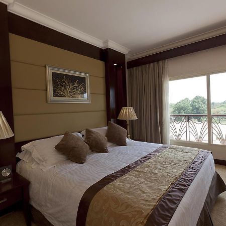 Hotel Ledger Plaza Μπανγκί Εξωτερικό φωτογραφία